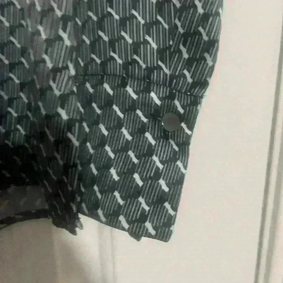 Etcetera Top Collar V Neck Shirt Long Slv Black White Silver Side Slits Sz 2 - Picture 6 of 6